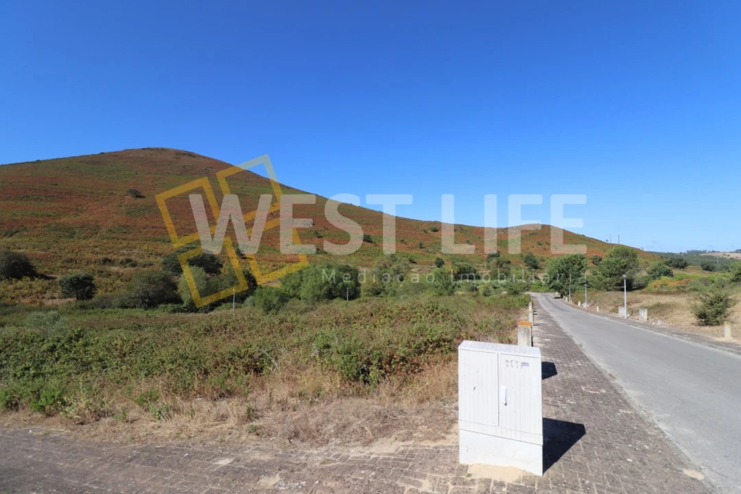 Terreno para Venda em Malveira e São Miguel de Alcainça Foto 1