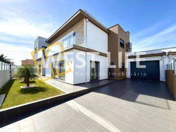 Moradia T4 para Venda em Silveira