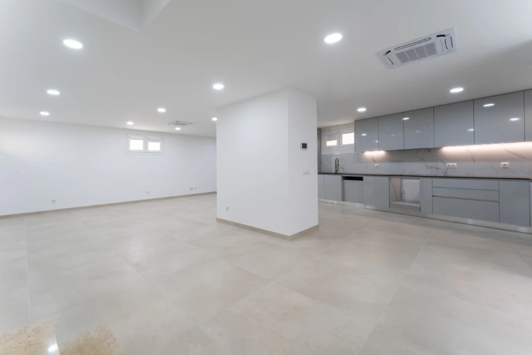 Moradia T4 para Venda em Valado dos Frades Foto 28