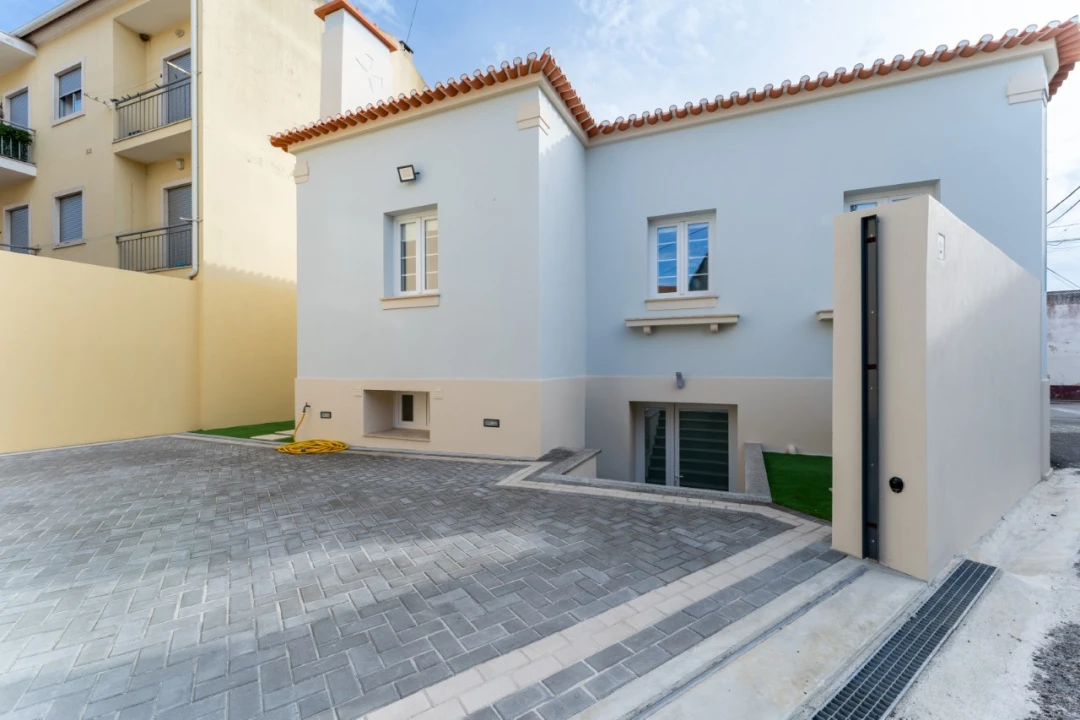Moradia T4 para Venda em Valado dos Frades Foto 55