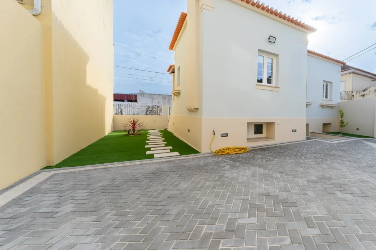 Moradia T4 para Venda em Valado dos Frades