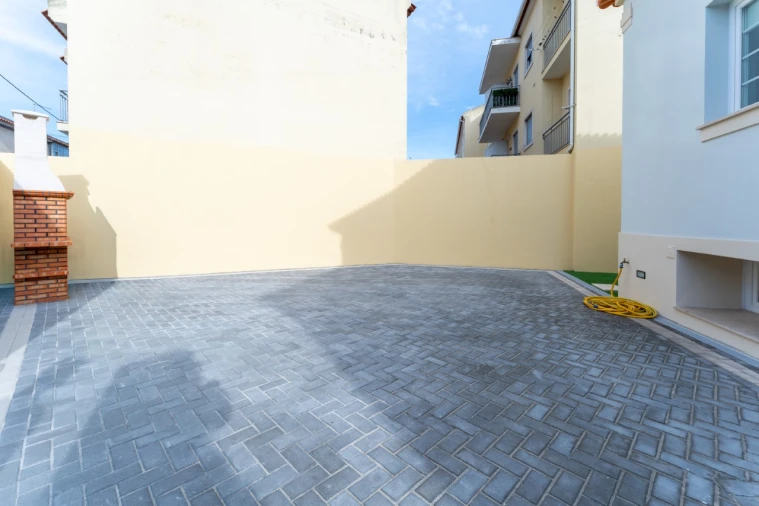 Moradia T4 para Venda em Valado dos Frades Foto 63