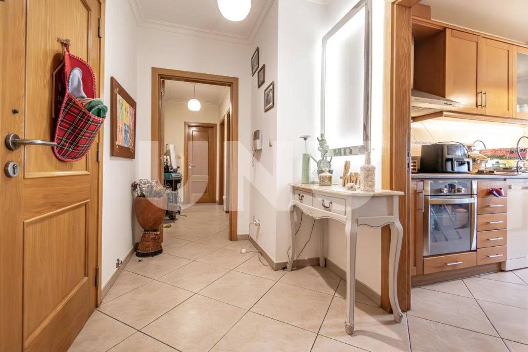 Apartamento T2 para Venda em Tortosendo Foto 10