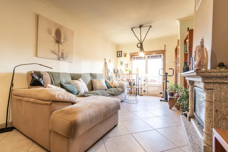 Apartamento T2 para Venda em Tortosendo