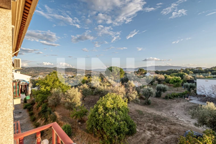 Apartamento T2 para Venda em Tortosendo Foto 17