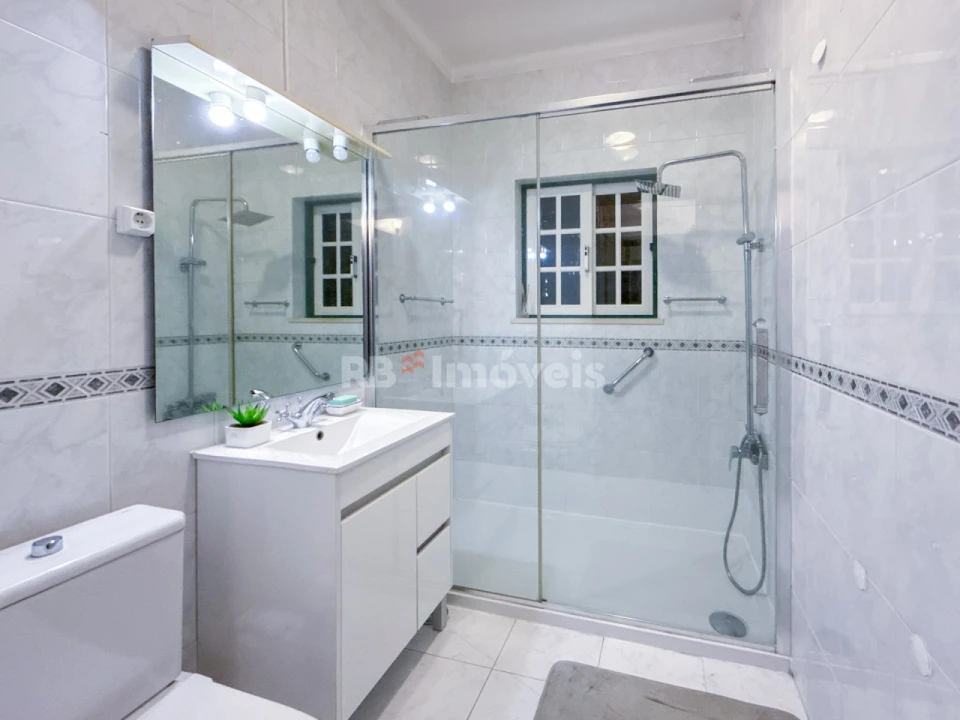 Moradia T4 para Venda em Nossa Sra de Fatima Foto 9