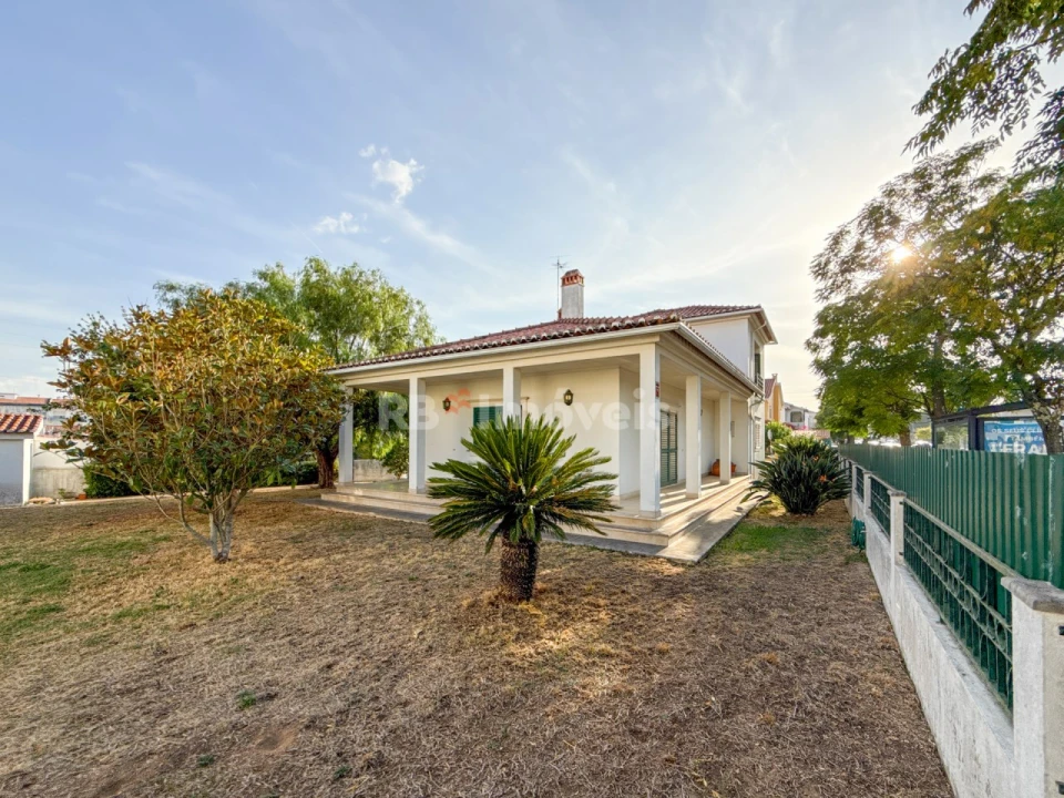 Moradia T4 para Venda em Nossa Sra de Fatima Foto 63