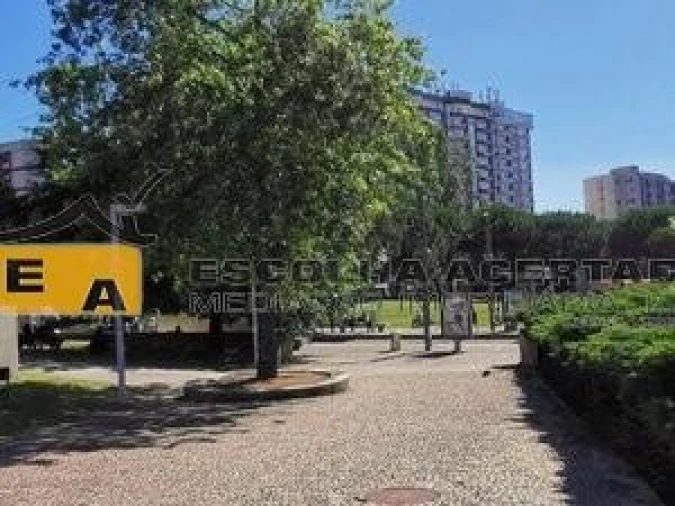 Escritório para Arrendamento em Cidade da Maia Foto 8