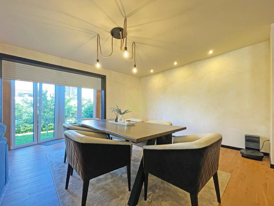 Apartamento T3 para Venda em Arvore Foto 1