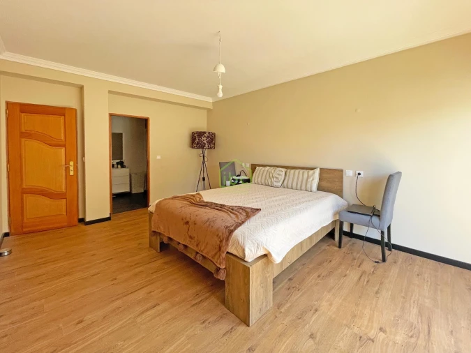 Apartamento T3 para Venda em Arvore Foto 24