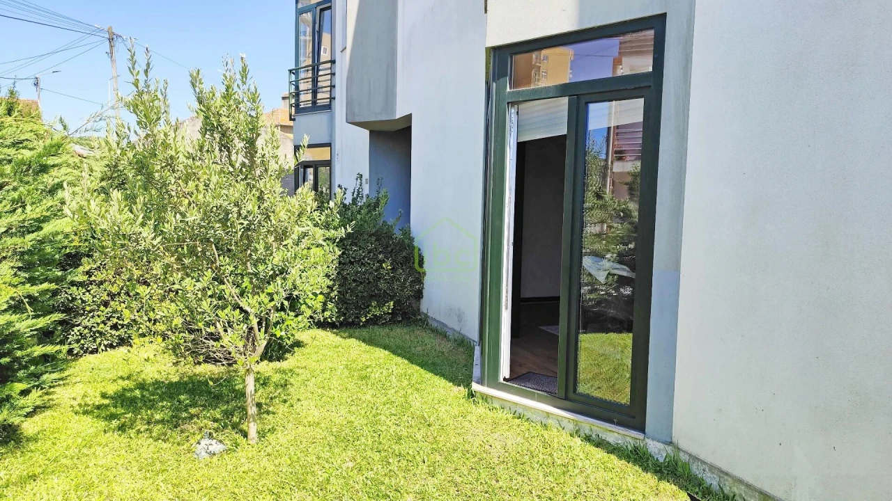 Apartamento T3 para Venda em Arvore Foto 17