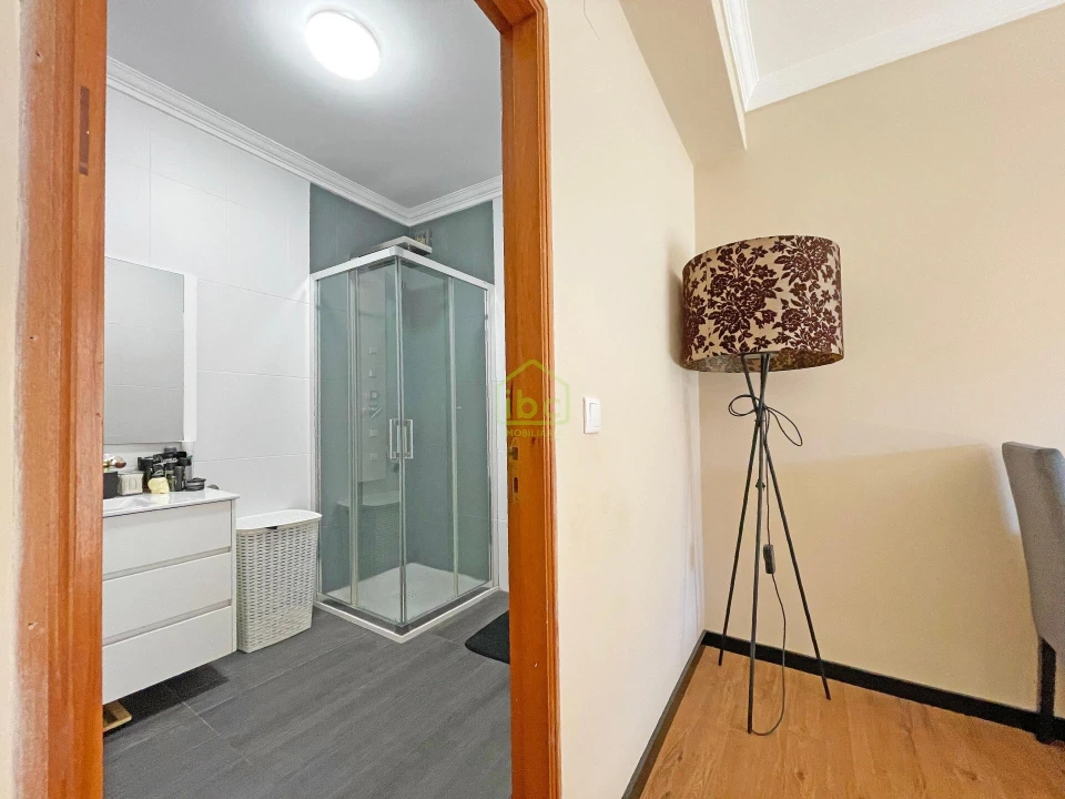 Apartamento T3 para Venda em Arvore Foto 32