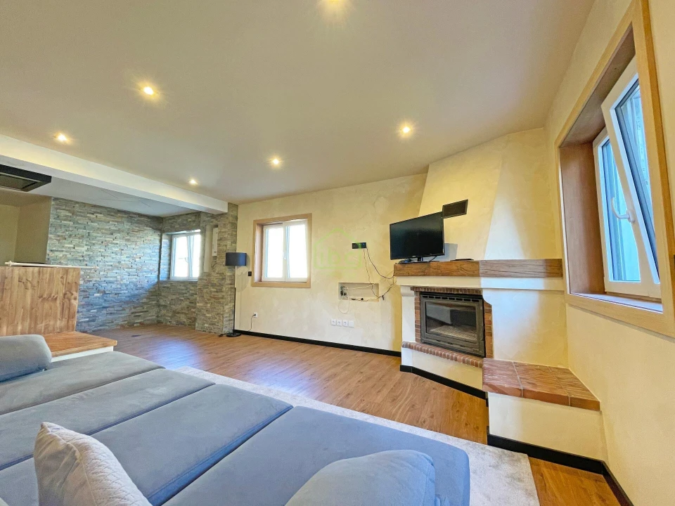 Apartamento T3 para Venda em Arvore Foto 3