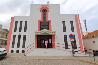 Loja para Venda em Charneca de Caparica e Sobreda