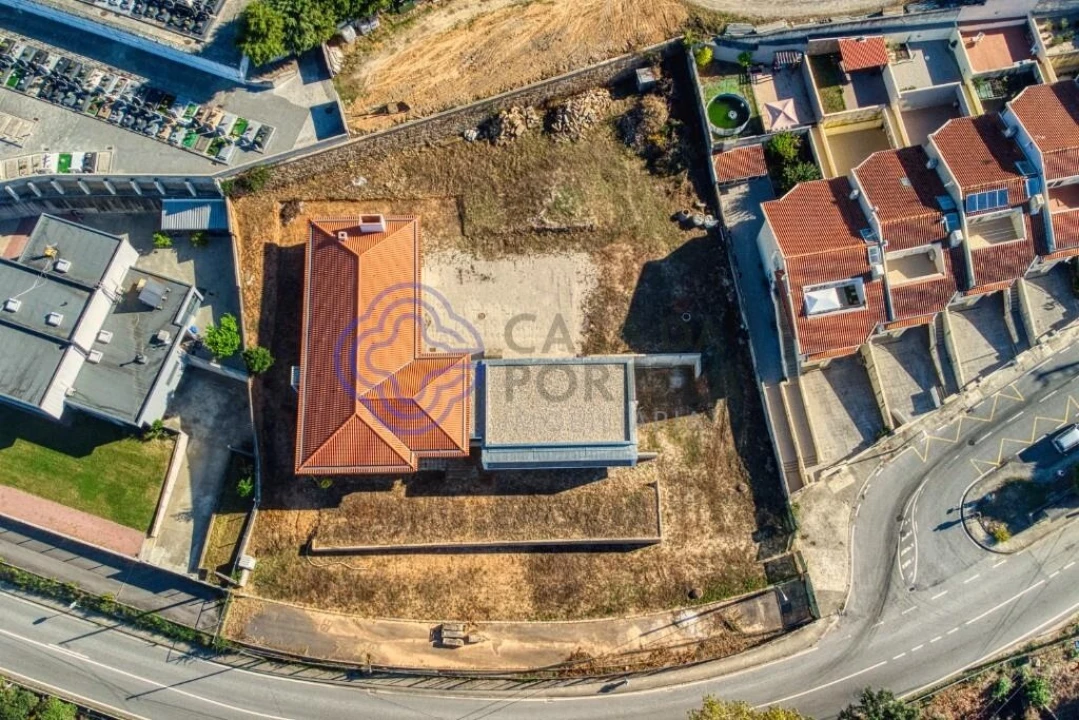 Moradia T6 para Venda em Melres e Medas Foto 3