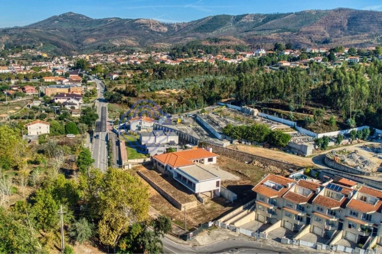 Moradia T6 para Venda em Melres e Medas Foto 4