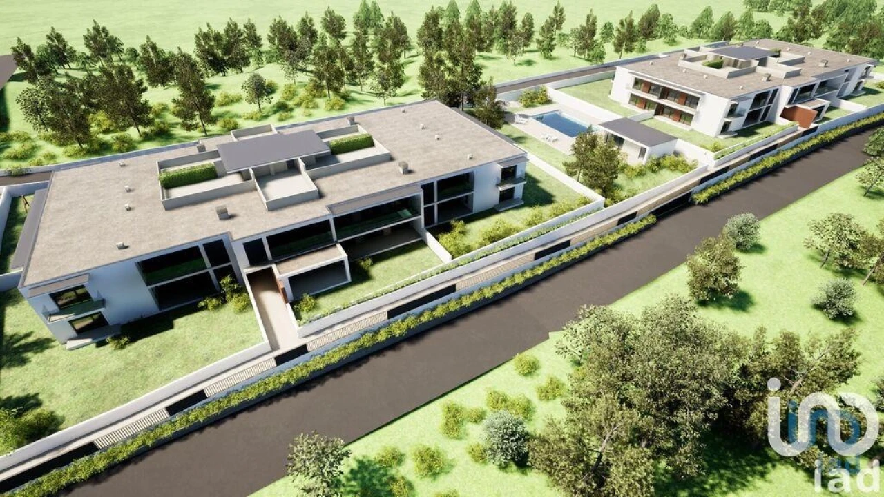 Apartamento T3 para Venda em Parceiros e Azoia Foto 1