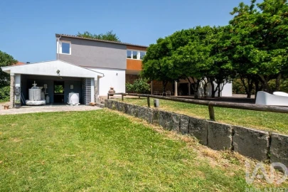 Moradia T7 para Venda em Cambeses