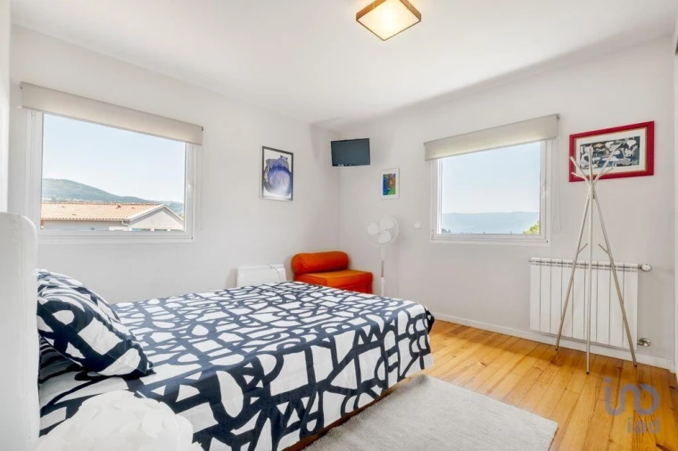 Moradia T7 para Venda em Cambeses Foto 9