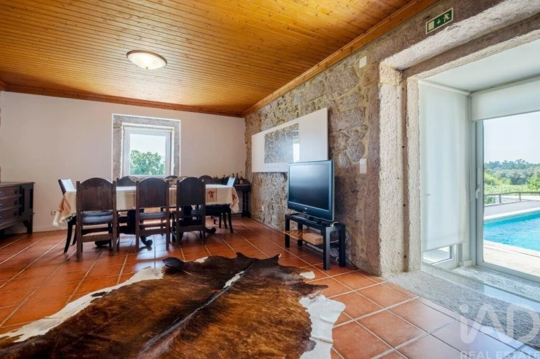 Moradia T7 para Venda em Cambeses Foto 30