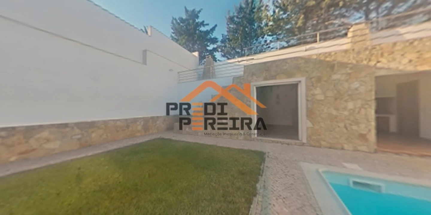 Moradia T5 para Venda em Ramada e Caneças Foto 18