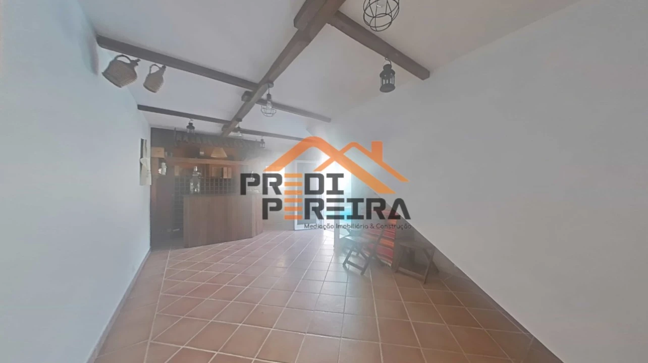 Moradia T5 para Venda em Ramada e Caneças Foto 23