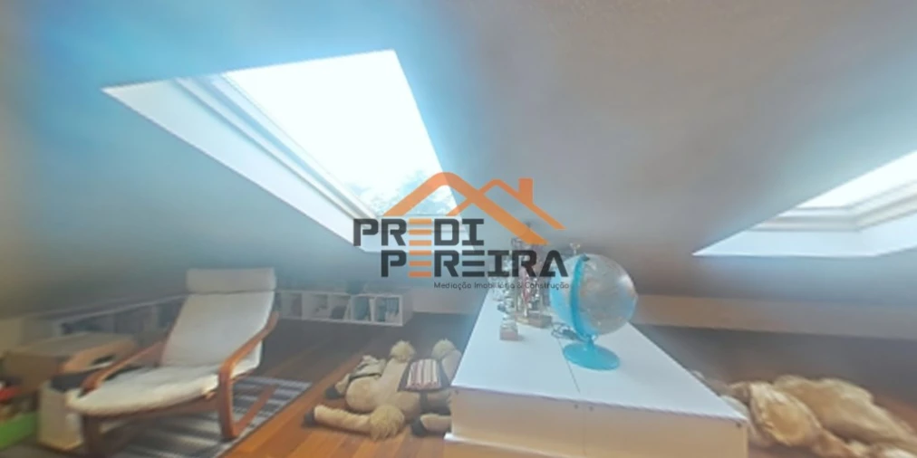 Moradia T5 para Venda em Ramada e Caneças Foto 48