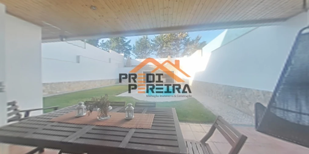 Moradia T5 para Venda em Ramada e Caneças Foto 19