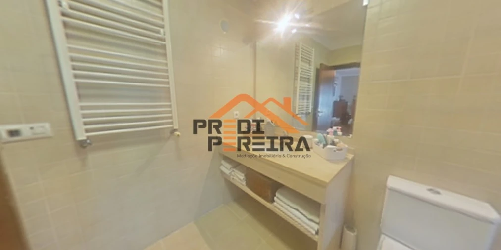 Moradia T5 para Venda em Ramada e Caneças Foto 38