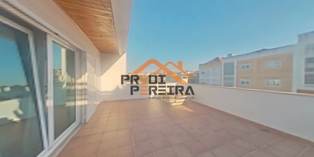 Moradia T5 para Venda em Ramada e Caneças Foto 33