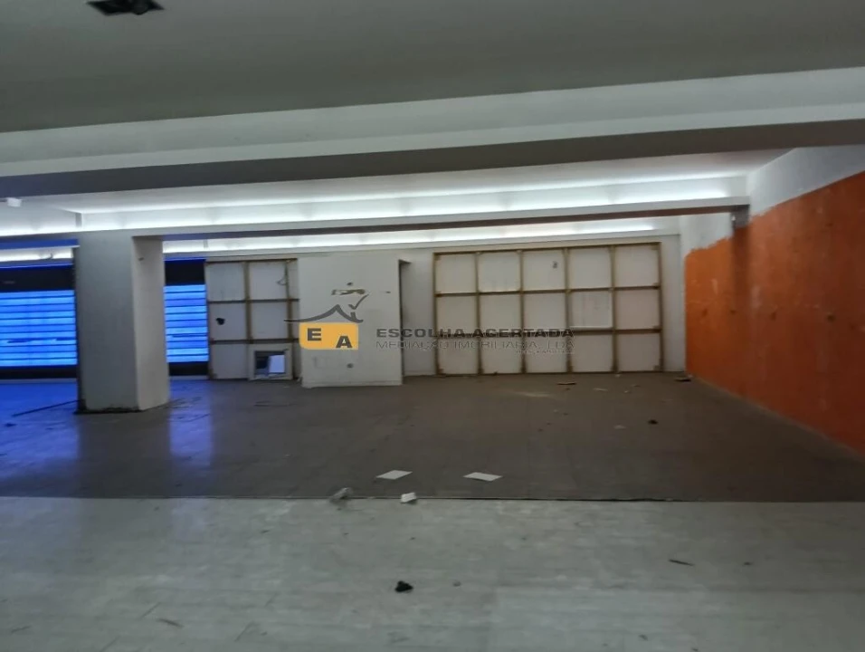 Loja para Arrendamento em Castêlo da Maia Foto 6