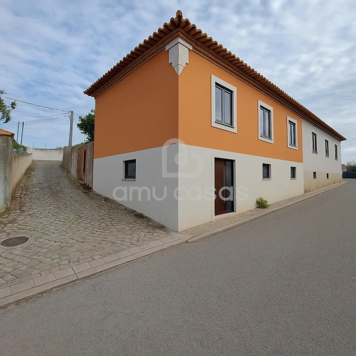 Moradia T2 para Venda em Canelas e Fermelã Foto 1