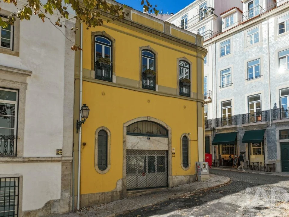 Prédio para Venda em Santa Maria Maior Foto 4