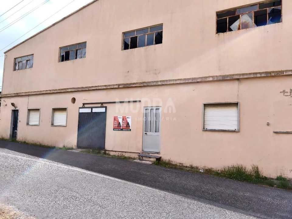 Armazém para Venda em Benedita Foto 1