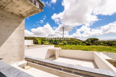 Moradia T4 para Venda em Atouguia da Baleia
