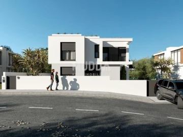 Moradia T4 para Venda em Atouguia da Baleia