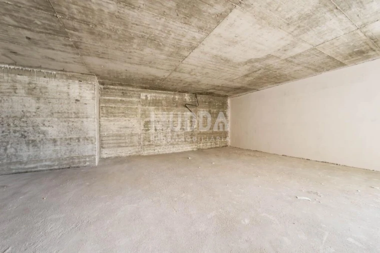 Moradia T4 para Venda em Atouguia da Baleia Foto 15
