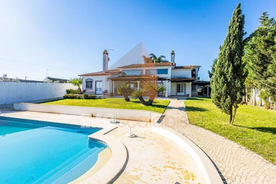 Moradia T5 para Venda em Alpiarça Foto 86