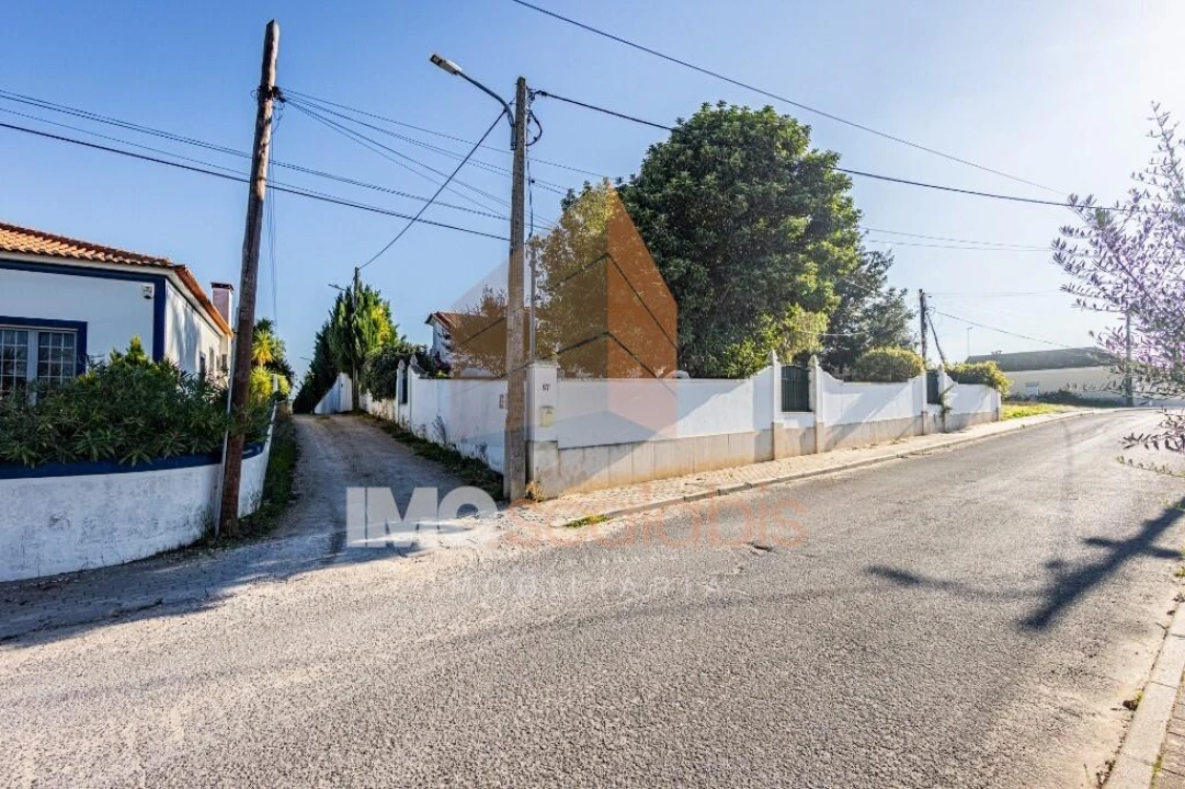 Moradia T5 para Venda em Alpiarça Foto 129