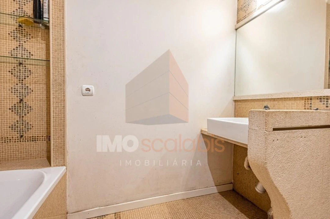 Moradia T5 para Venda em Alpiarça Foto 40