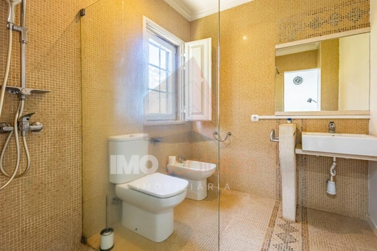 Moradia T5 para Venda em Alpiarça Foto 36