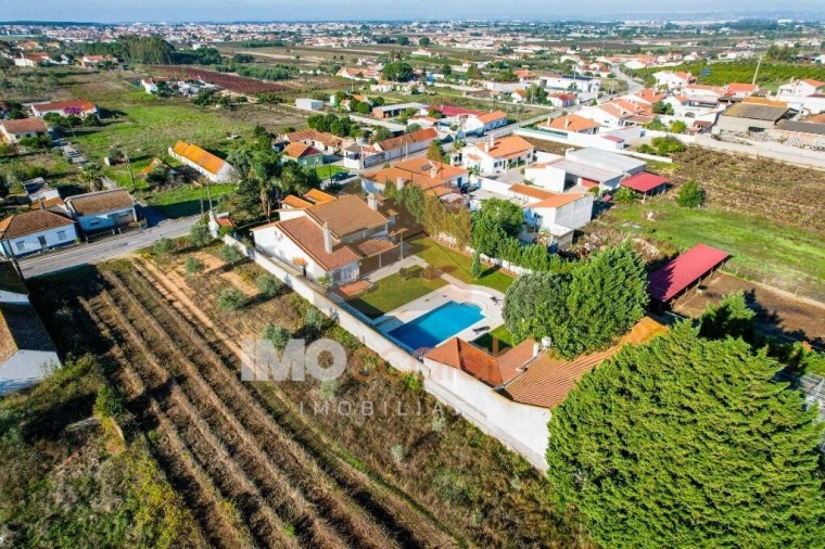 Moradia T5 para Venda em Alpiarça Foto 18