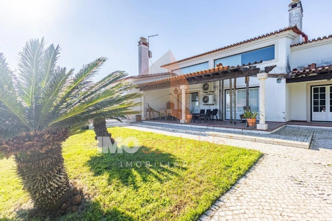 Moradia T5 para Venda em Alpiarça Foto 85