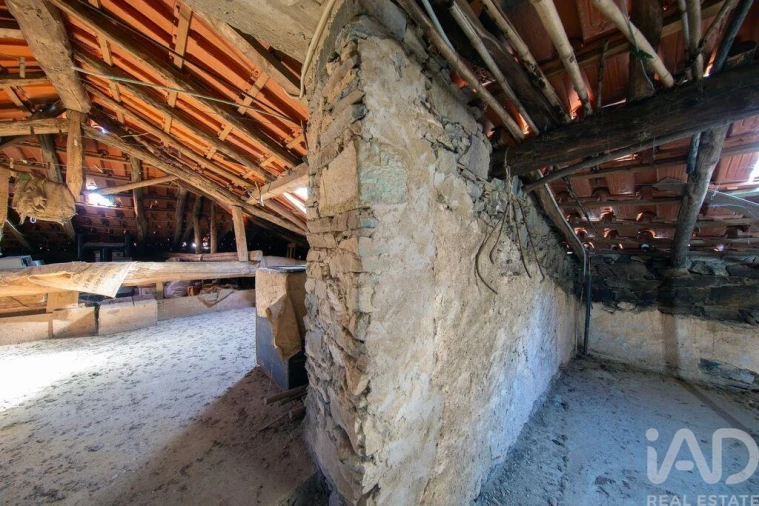 Moradia T3 para Venda em Lousã e Vilarinho Foto 18