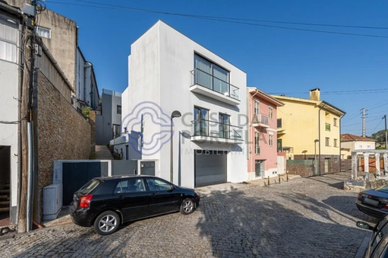 Moradia T3 para Venda em Custóias, Leça do Balio e Guifões