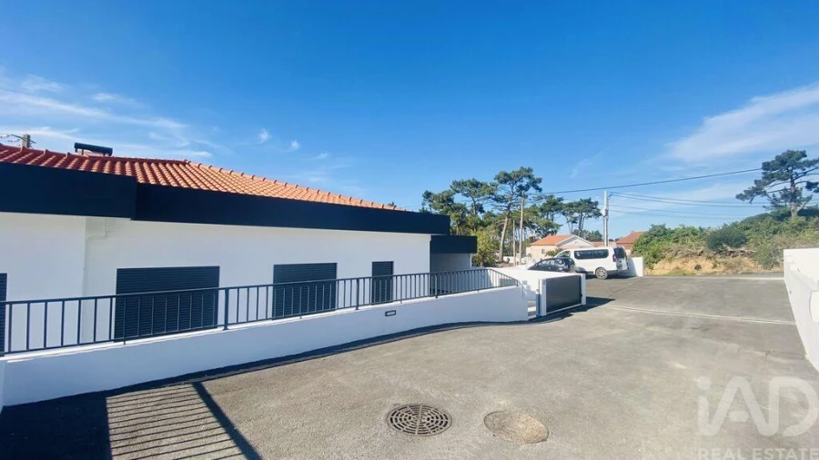 Moradia T5 para Venda em Santo Isidoro Foto 28