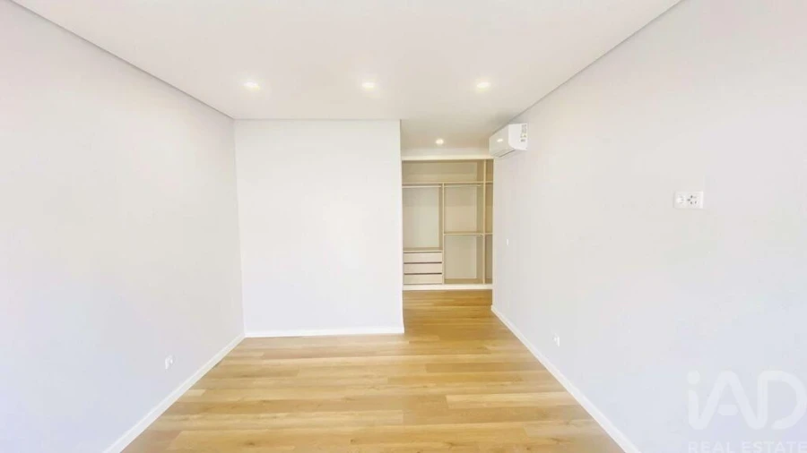 Moradia T5 para Venda em Santo Isidoro Foto 17