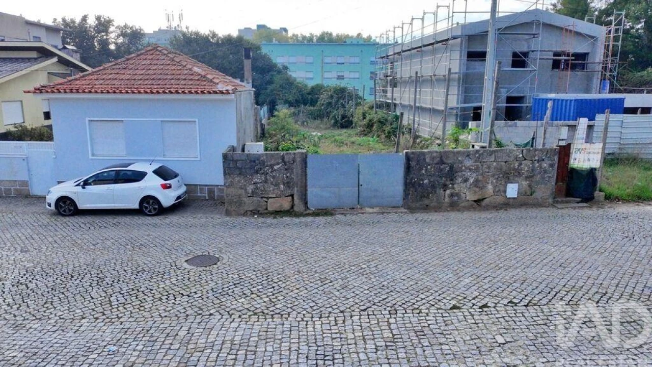 Terreno para Venda em Moreira Foto 15