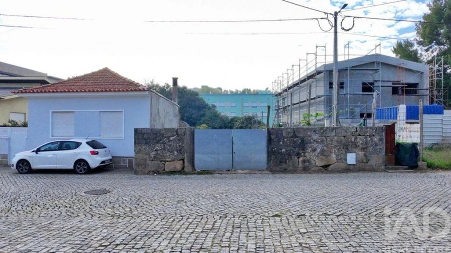 Terreno para Venda em Moreira Foto 19