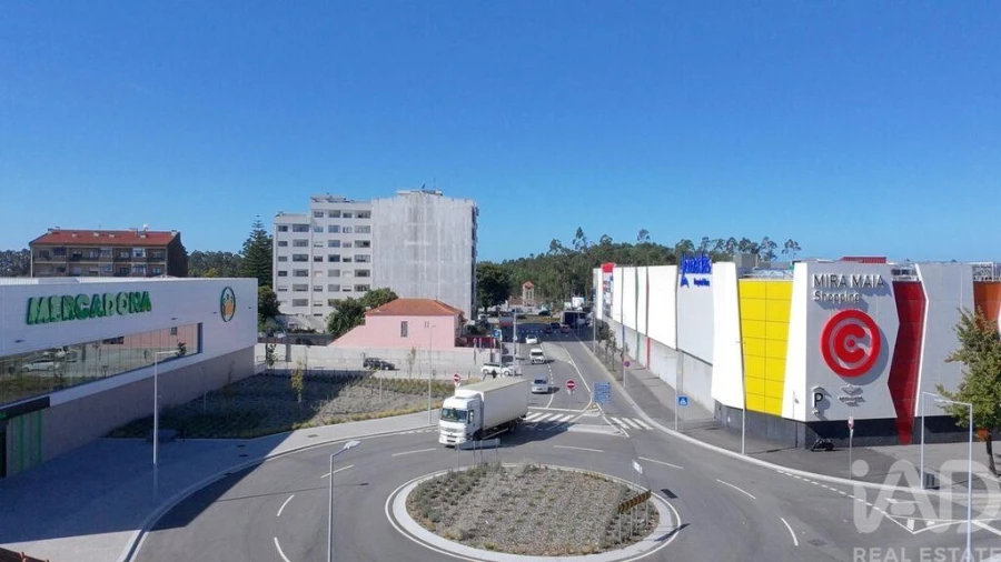 Terreno para Venda em Moreira Foto 20